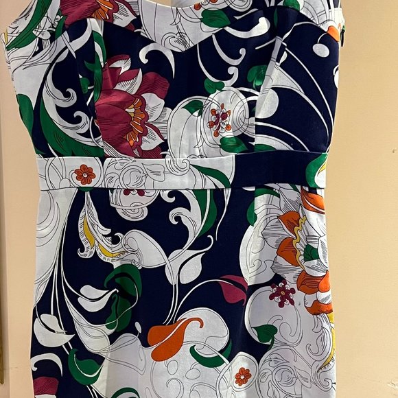 Summer dress - Picture 1 of 4